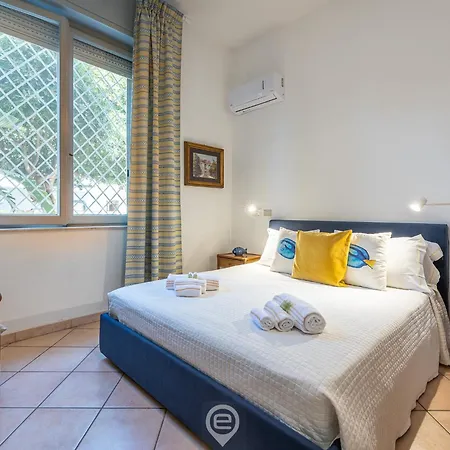 Beachside Poetto Getaway Apartment